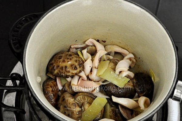 Braising Dried Squid and Black Mushroom Braising Dried Squid and Black Mushroom