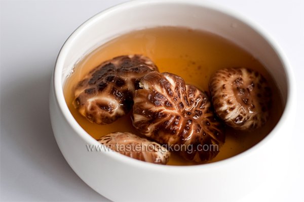 Reconstituted Dried Mushrooms Reconstituted Dried Mushrooms